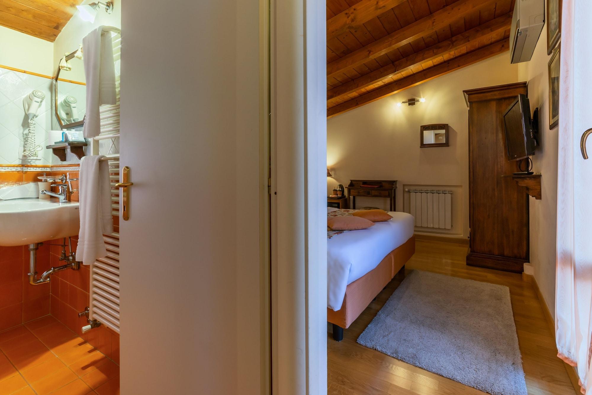 ホテル Casa Miramonte ボローニャ エクステリア 写真