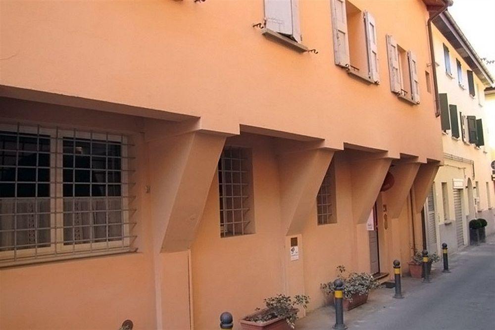ホテル Casa Miramonte ボローニャ エクステリア 写真
